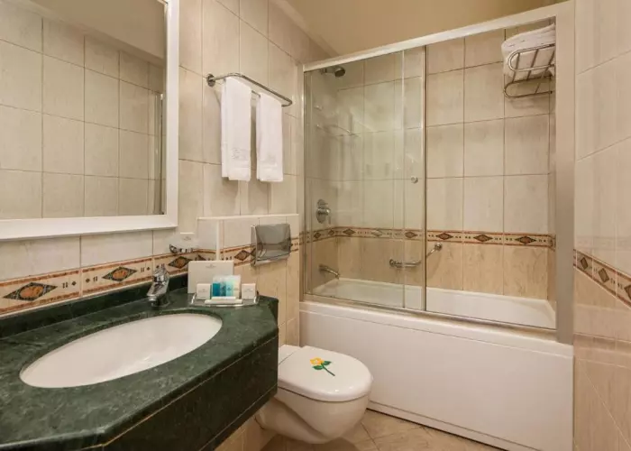 هتل الیت ورد کامفی استانبول